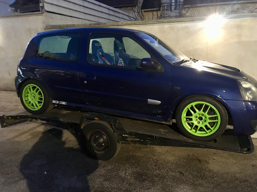 359243C9-74DD-43AA-92AD-0B4202AD0951