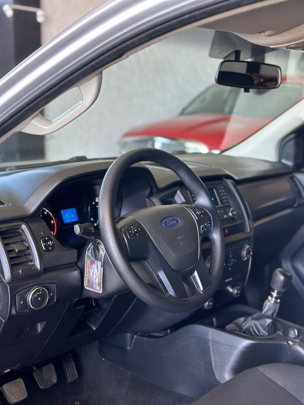 Ford Ranger XL 4X4 2.2 - 4