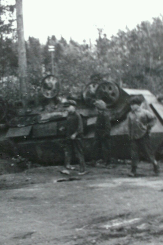 Orig Foto 2.WK Zerstörte SDKFZ1
