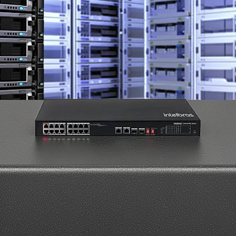 Vista traseira do Switch Intelbras SF 1822 PoE.