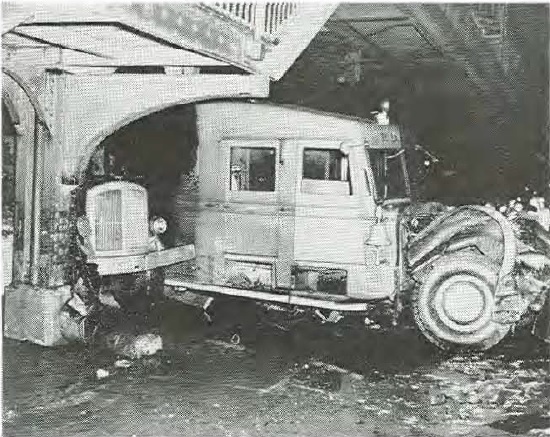 R 4 Crash