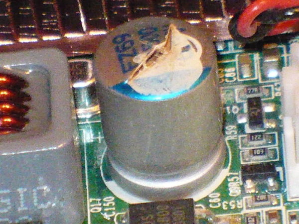 Failed-Capacitors 4