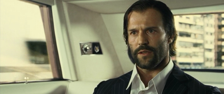 Revolver_HDRip__[scarabey.org]_by_Scarabey.avi_20211213_210602.160