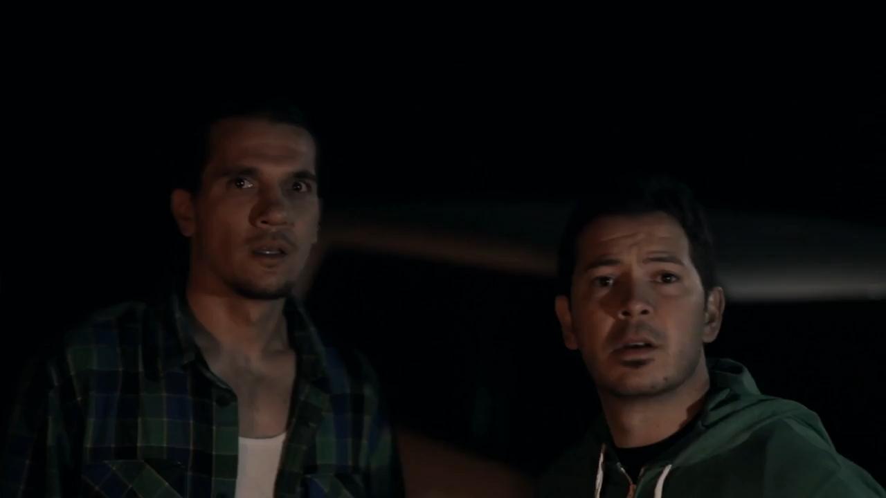A Monster Among Men 2013 WebRip [Hindi + Tamil + English] 480p 720p ESub Screenshot