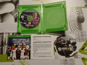 [VDS] Console Xbox One S version 1To - blanche - en boite d'origine + en cadeau 1 jeu FIFA 2014 DSC06046