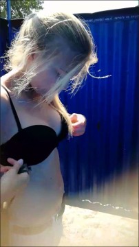 [Image: Voyeur4335122011.jpg]