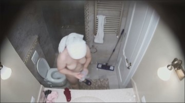 [Image: Voyeur37255133745.jpg]