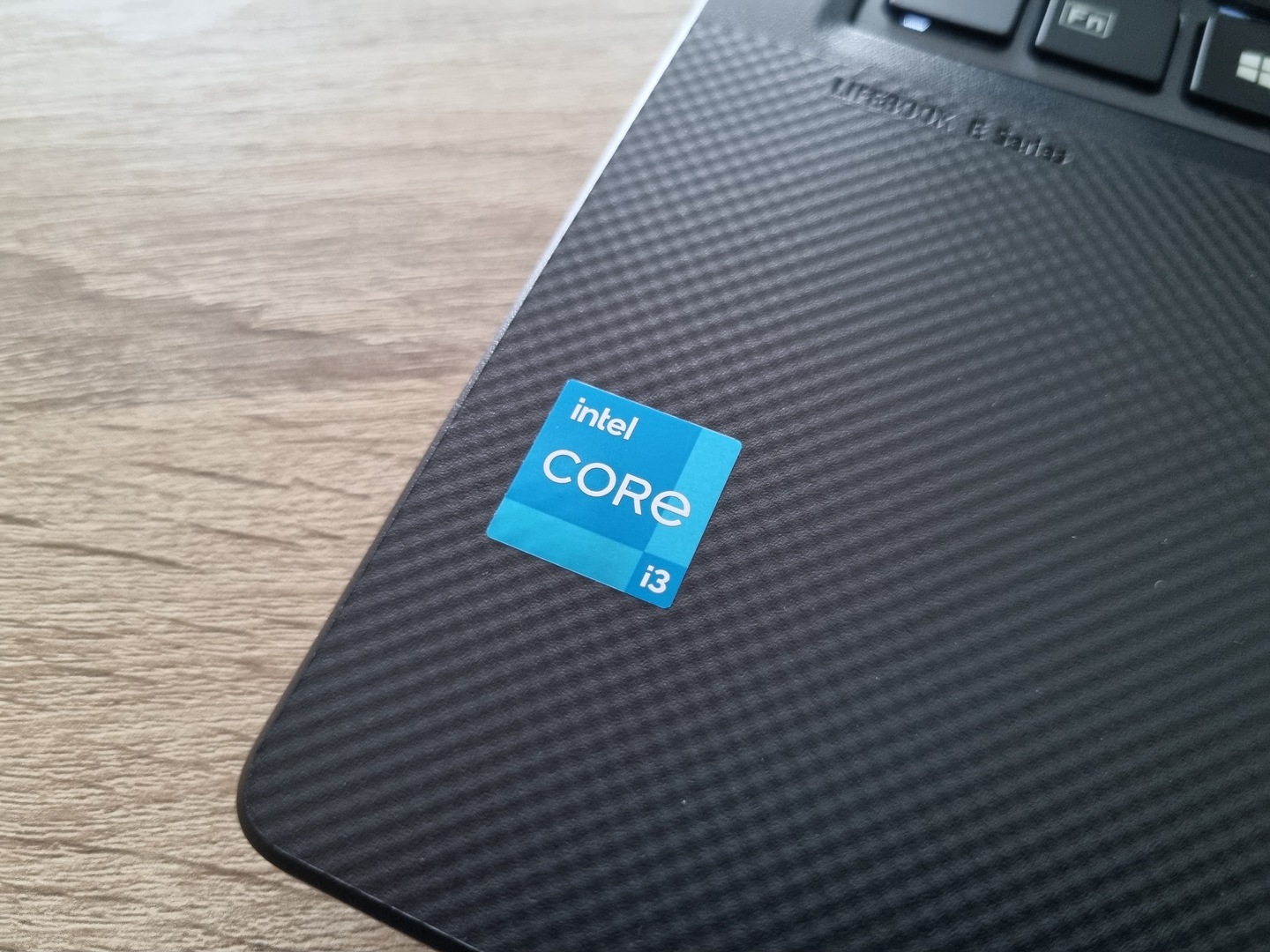 P: Nový Fujitsu Lifebook