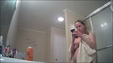 [Image: Voyeur17425082325.jpg]