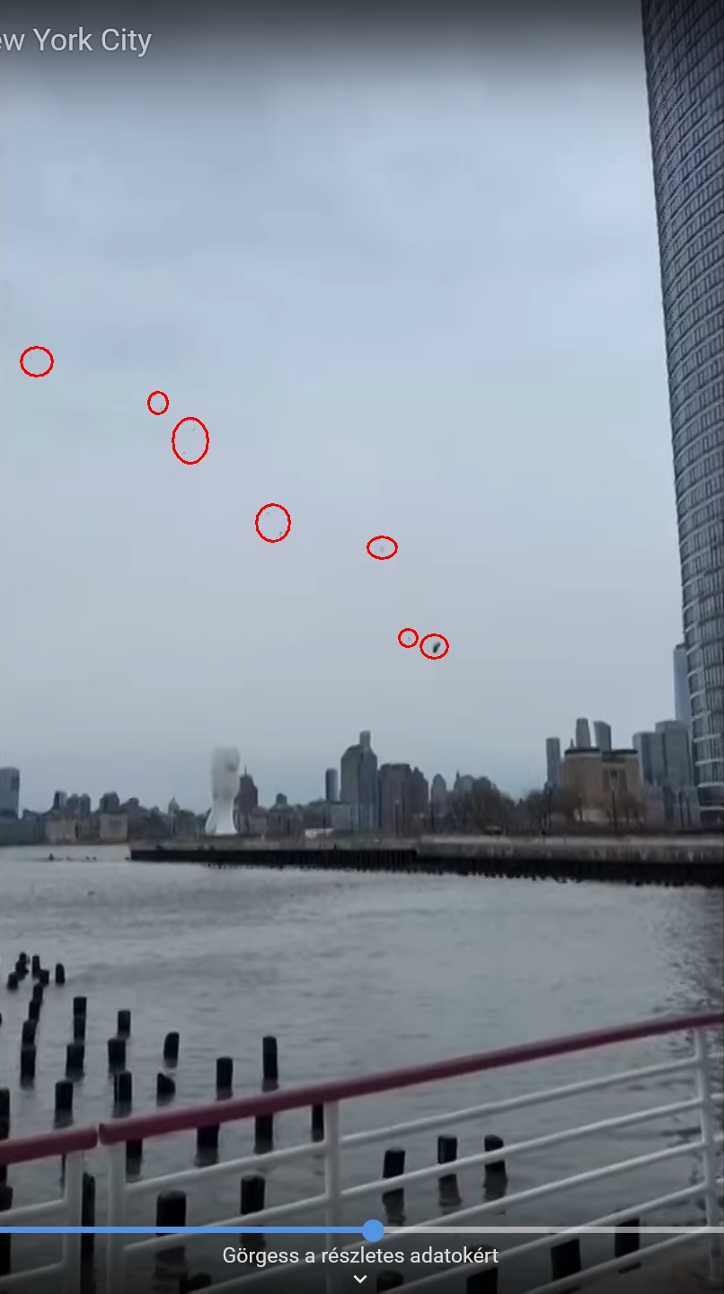https://i.postimg.cc/b8nC2Xvt/Screenshot-2025-04-11-at-13-08-30-Video-captures-helicopter-crash-in-the-Hudson-River-in-New-York-Ci.jpg