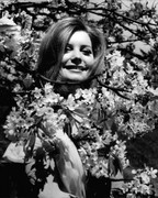 catherine-schell-ma61