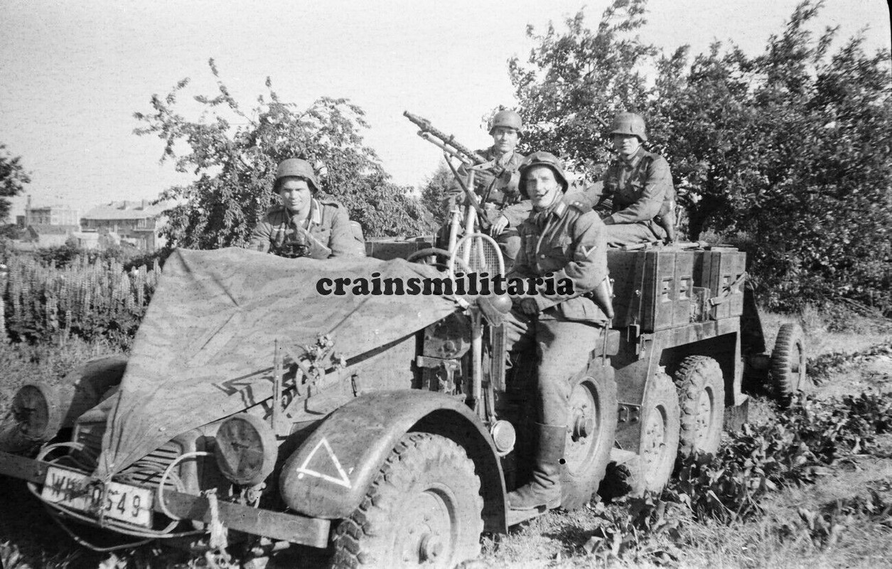 Foto Panzerjäger m. Krupp Protze Lkw Flieger-MG in Frankreich 19