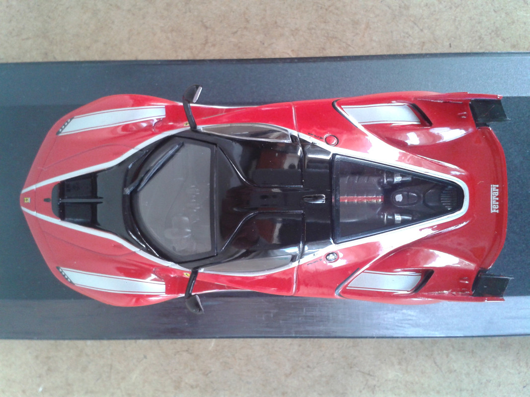 2014 Ferrari FXX K (Ixo-nº 3 Ferrari GT Collection) (16)