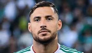 يوسف بلايلي في مباراة مع الترجي التونسي