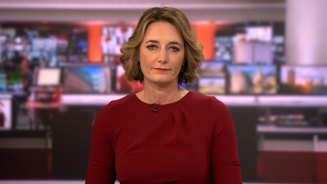 04.18 - 12.00.00 - BBC News. The latest news from the BBC. [S]..ts_snapshot_00.01.01.488