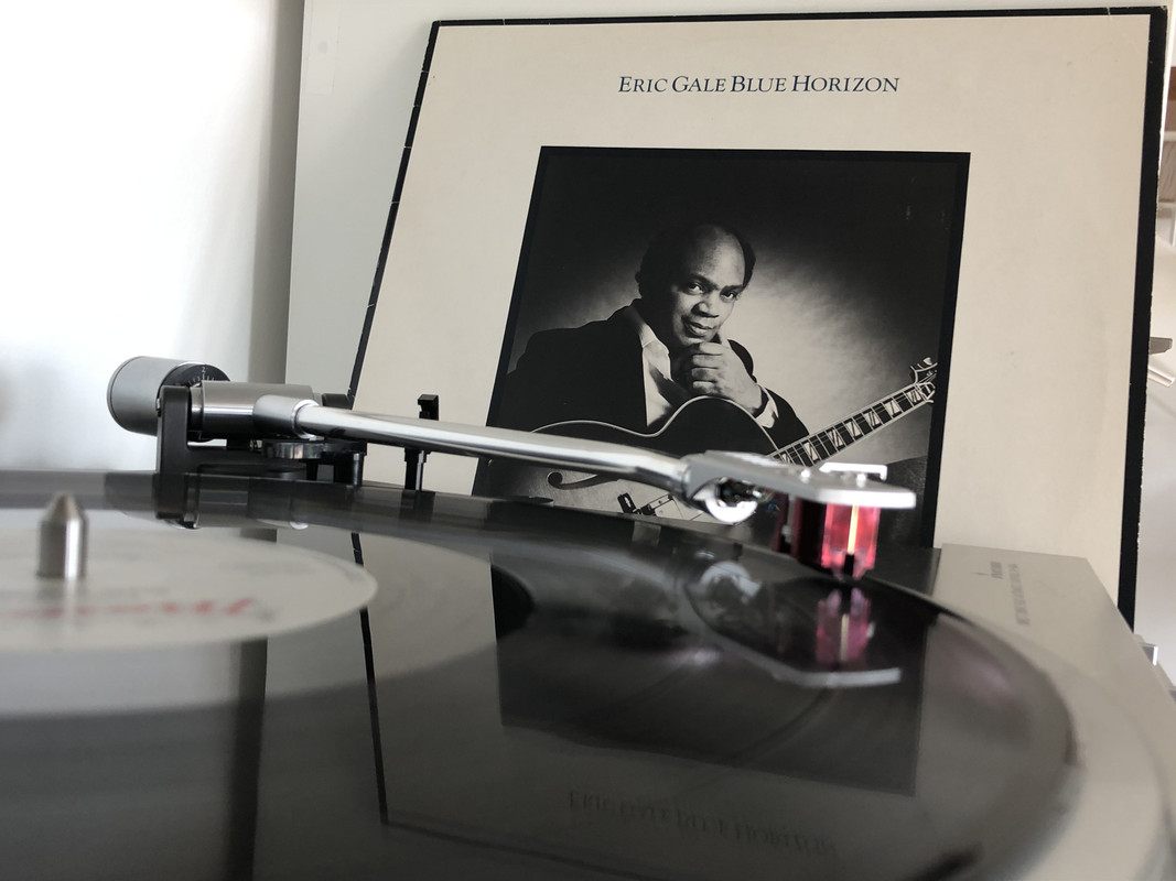 AC920D2F-5E96-4B29-AB81-52A272F50A43