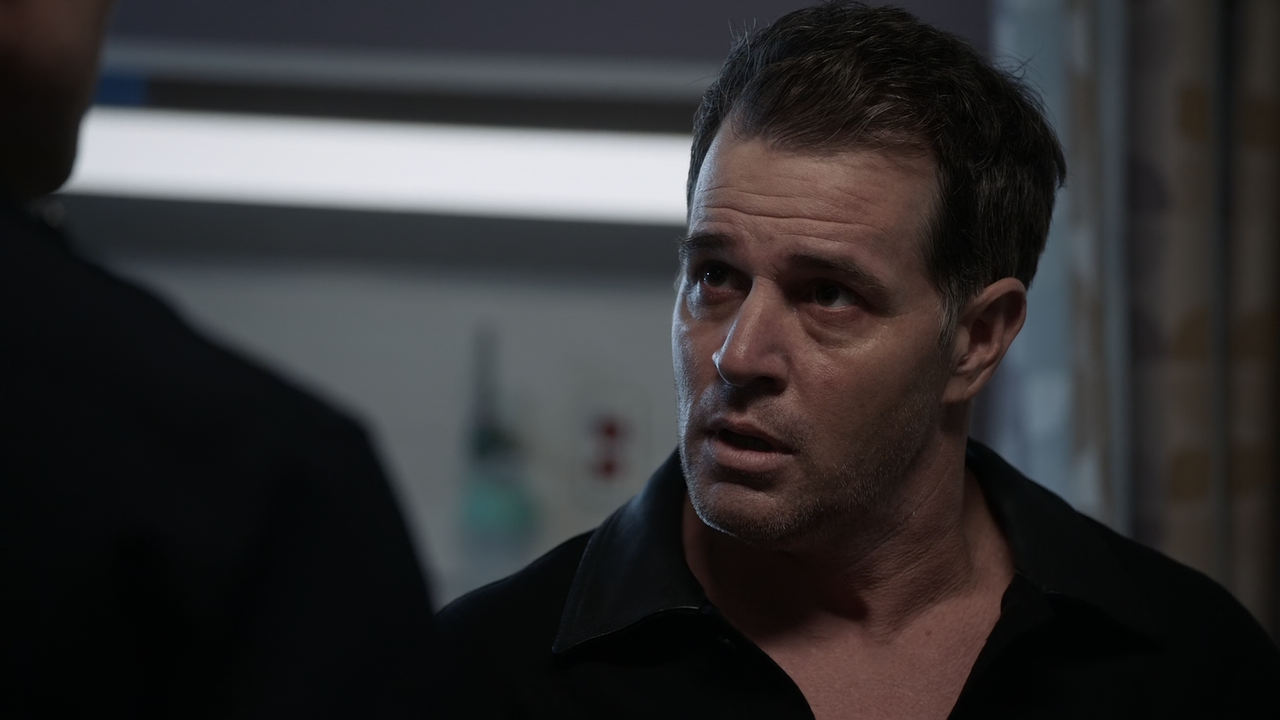 The.Rookie.S03E06.Revelations.1080p.10bit.AMZN.WEB-DL.DDP5.1.HEVC-Vyndros.mkv_snapshot_16.35_[2021.0
