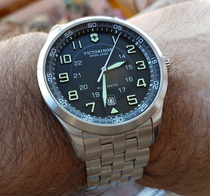 Victorinox Swiss Army AirBoss Mechanical #241508 (1)