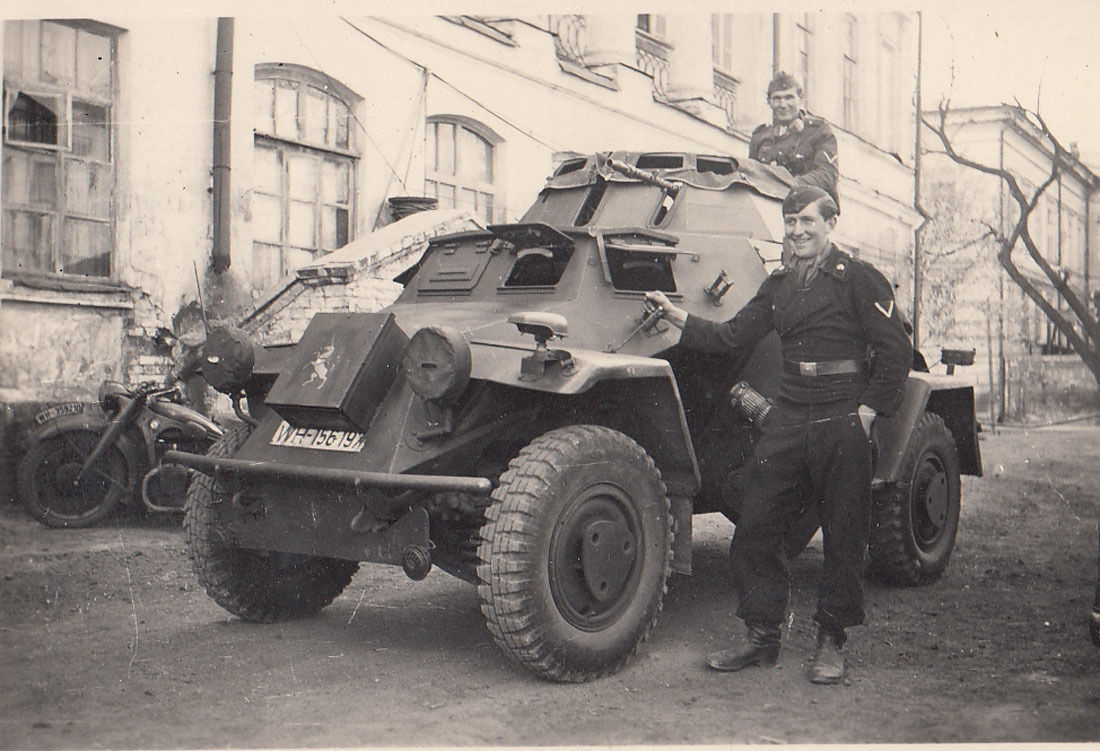 2.WK Fotoalbum Aufklärung-Panzerwagen
