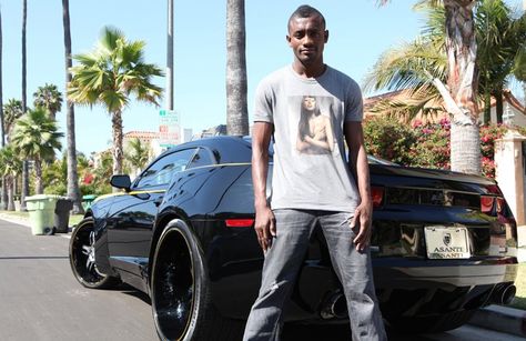 Salomon Kalou 2024: Girlfriend, net worth, tattoos, smoking & body facts -  Taddlr