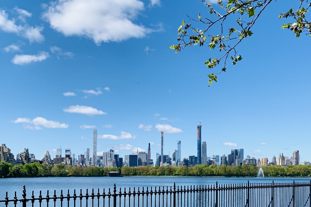 F7A9FCB7-8559-47D3-84DC-1A2E336B18FB