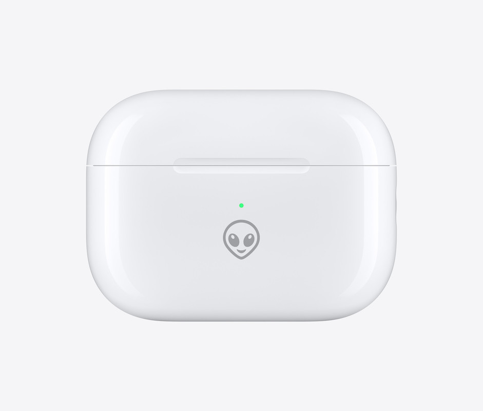 Primer plano de un AirPod Pro mostrando el nuevo control táctil.