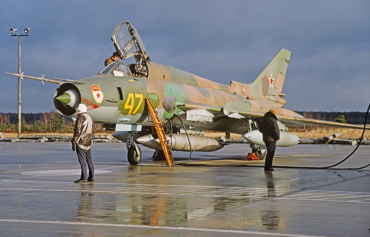 20 GvAPIB Su-17M4 47 yellow_15818 (4)