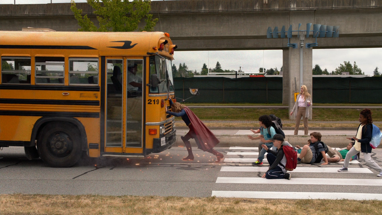 Supergirl.S05E01.Event.Horizon.1080p.Amazon.WEB-DL.DD 5.1.H.264-