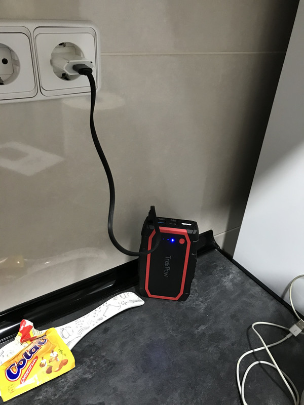 A2C56B4E-28C3-4C01-B783-0B0E0DA4BD58