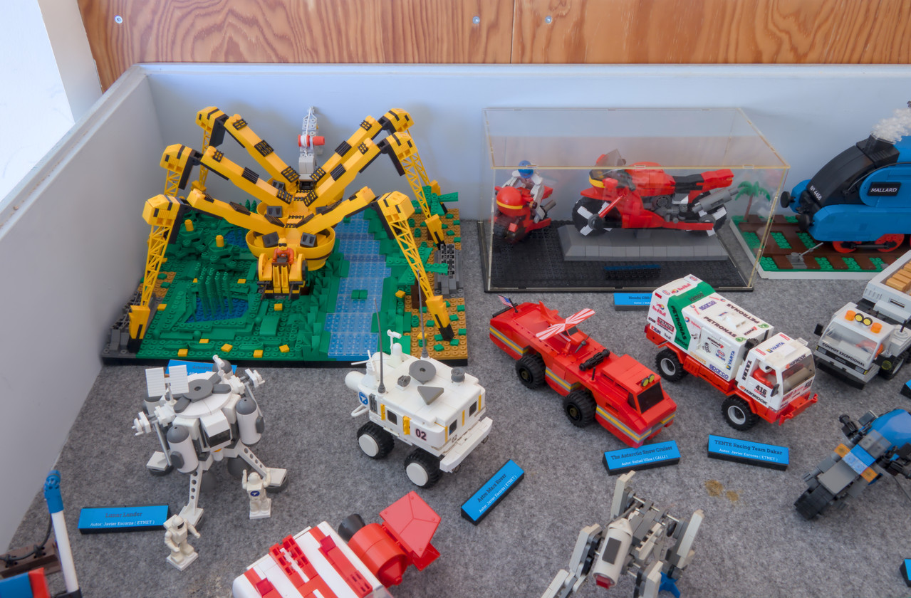 IMG 5069 customs Varios