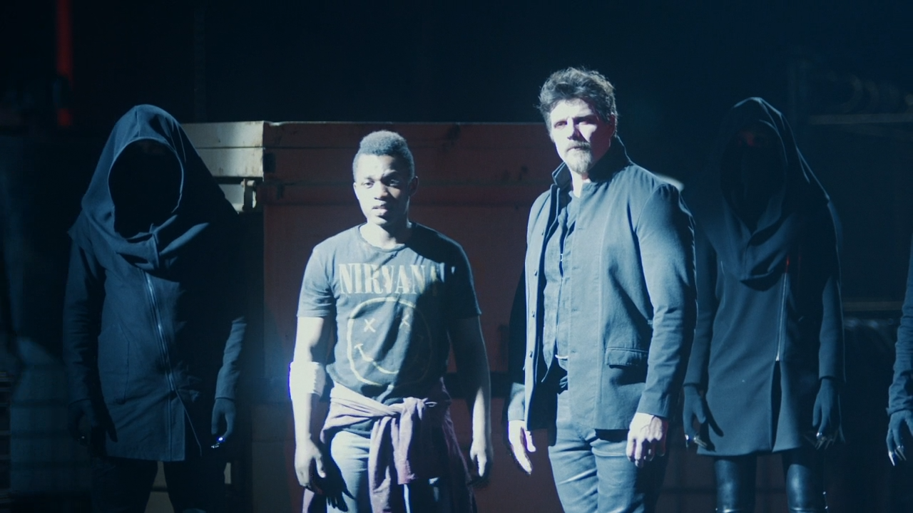 Van.Helsing.2x01.Began.Again.ITA.ENG.720p.AMZN.WEB-DLMux.DD5.1.H