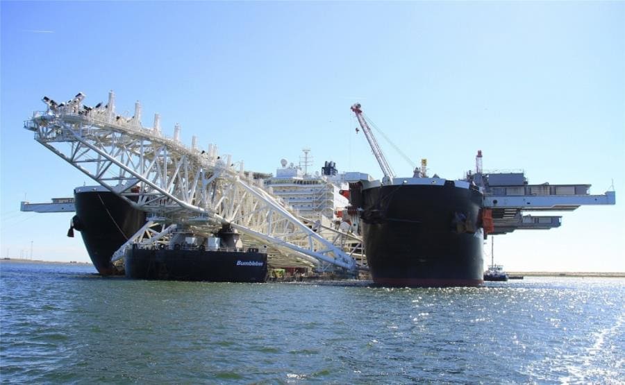 Интересные факты о судне Pioneering Spirit - плавучем кране рекордсмене Интересные факты о судне Pioneering Spirit - плавучем кране рекордсмене