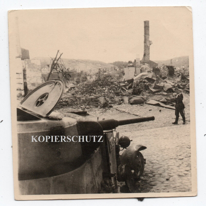 Russland zerst. SDkfz Panzer tank Sturmgeschütz Feuer Kämpfer Ausrüstung