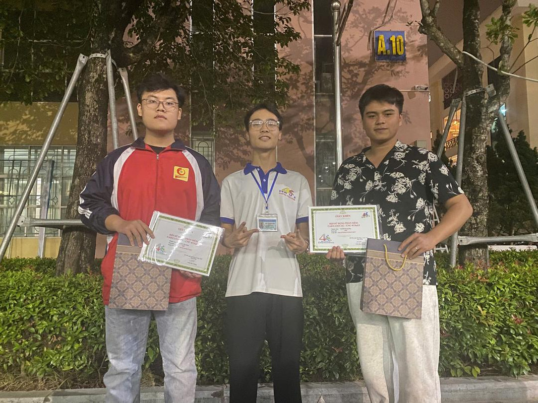 [Image: z7197001962257-7ff94d6c946cdfdbec2809d69250d74e.jpg]