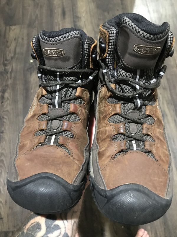 6595AF21-2C73-4116-A67B-322716C4BD80