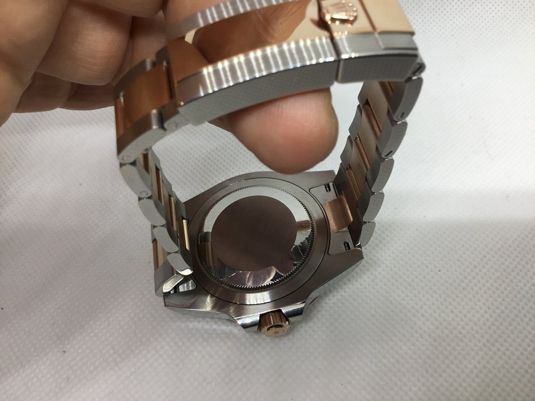 06E3DEAE-E69D-4333-9A9C-5CFF2F33A8CE