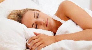 Επτά παράξενες αλήθειες που δεν ξέρατε για τον ύπνο Ypnos-735x459