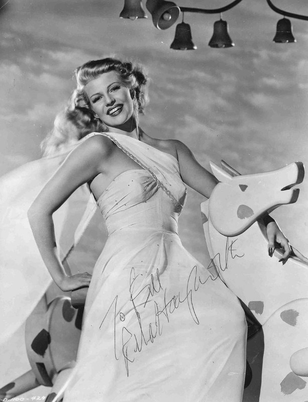 rita_hayworth_e35