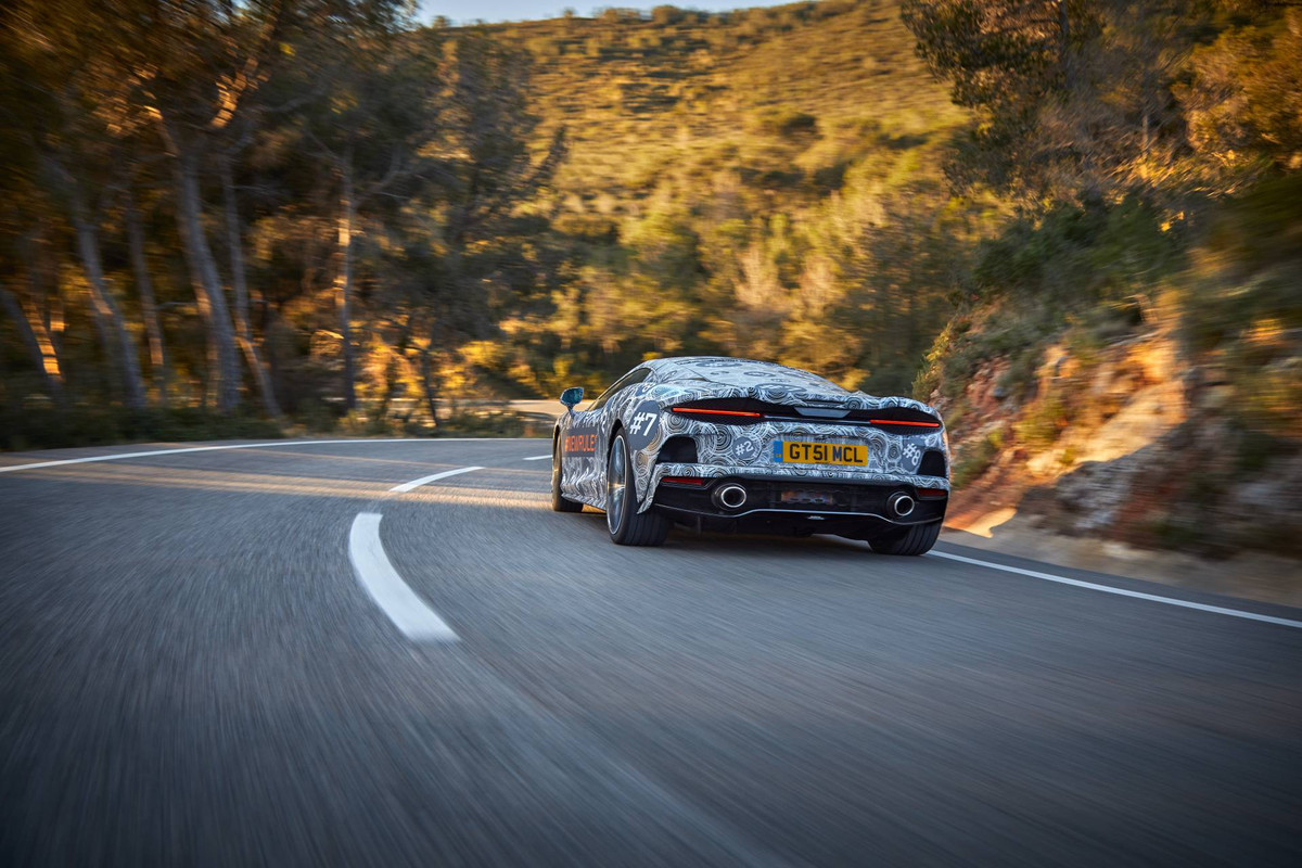 McLaren Grand Tourer (2)