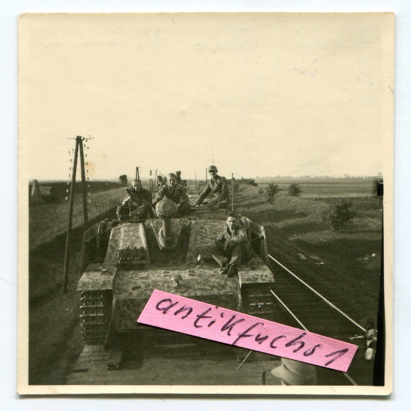 Panzer-Sturmgeschütz von Karl Buckel auf Eisenba