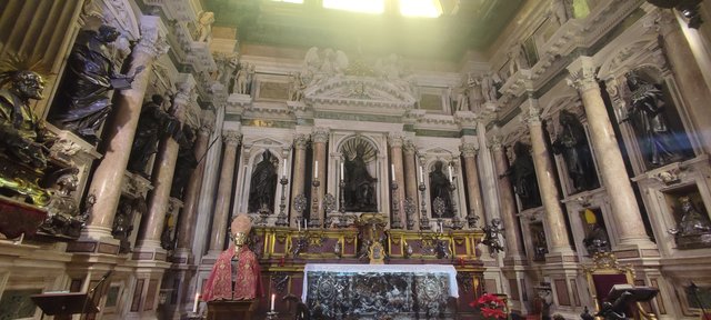 Roma-Nápoles-Roma, escapada cultural - Blogs de Italia - Nápoles, la caótica y desaliñada Nápoles (37)