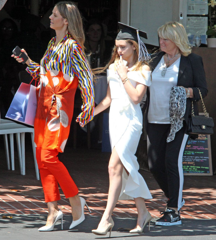 heidi-klum-and-daughter-leni-out-for-graduation-celebration-lunc