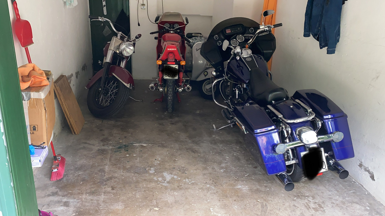 1A7B6D76-484C-478C-861F-8D0FFE50823B