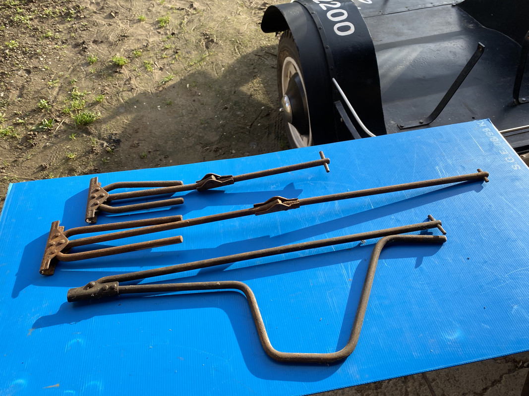 F1827FCC-6D6C-4CA8-9CB4-768F29CB3AA7