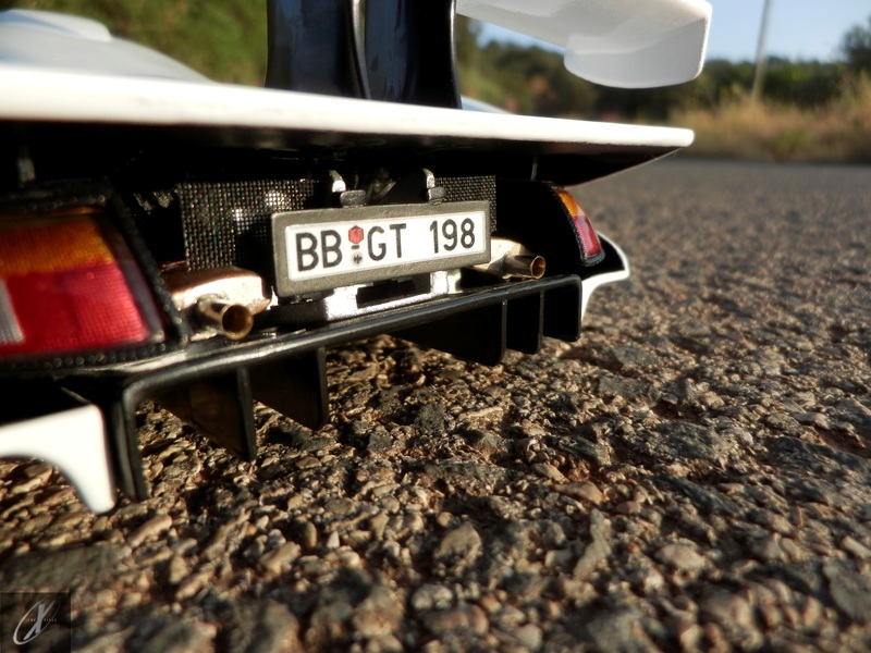 Porsche 911 GT1 Strassenversion (18)