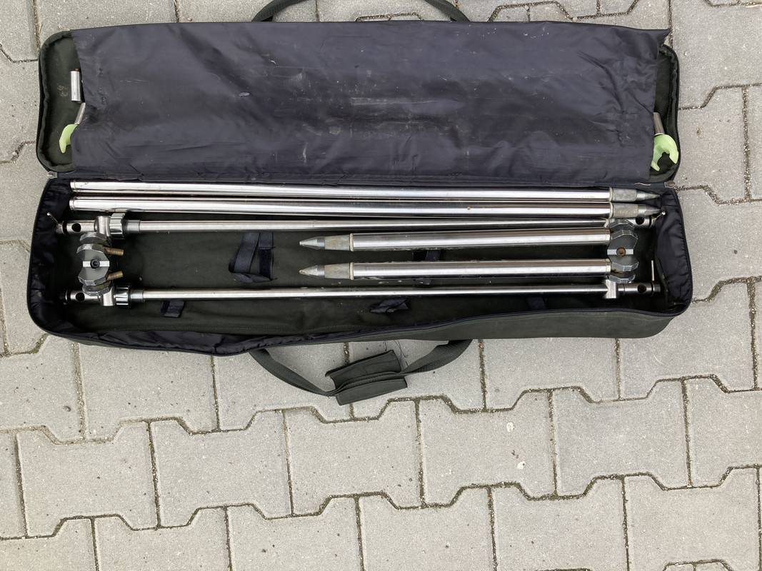 33324C05-AD6E-4C9B-8831-DAE28A3B9A1D