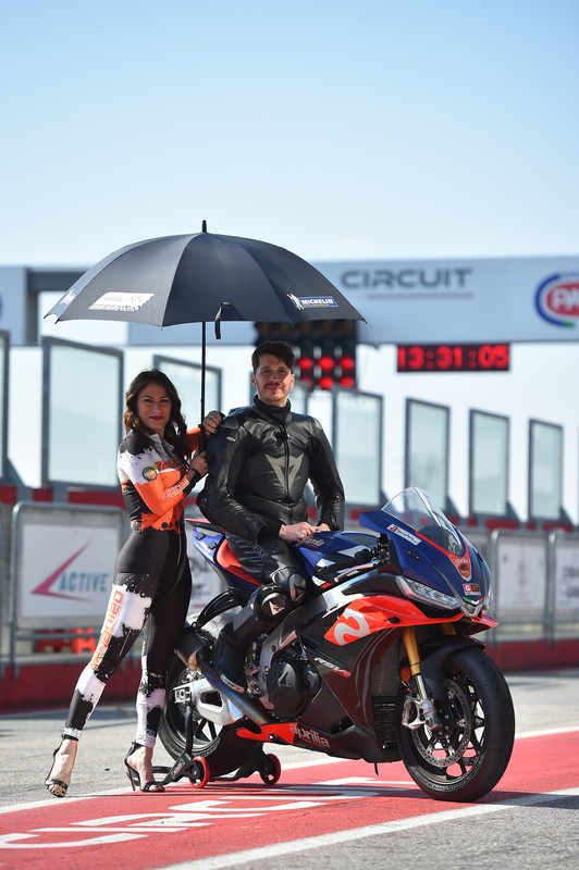 2D563DA2-8CDA-42E7-AA80-4F789DF96E4E