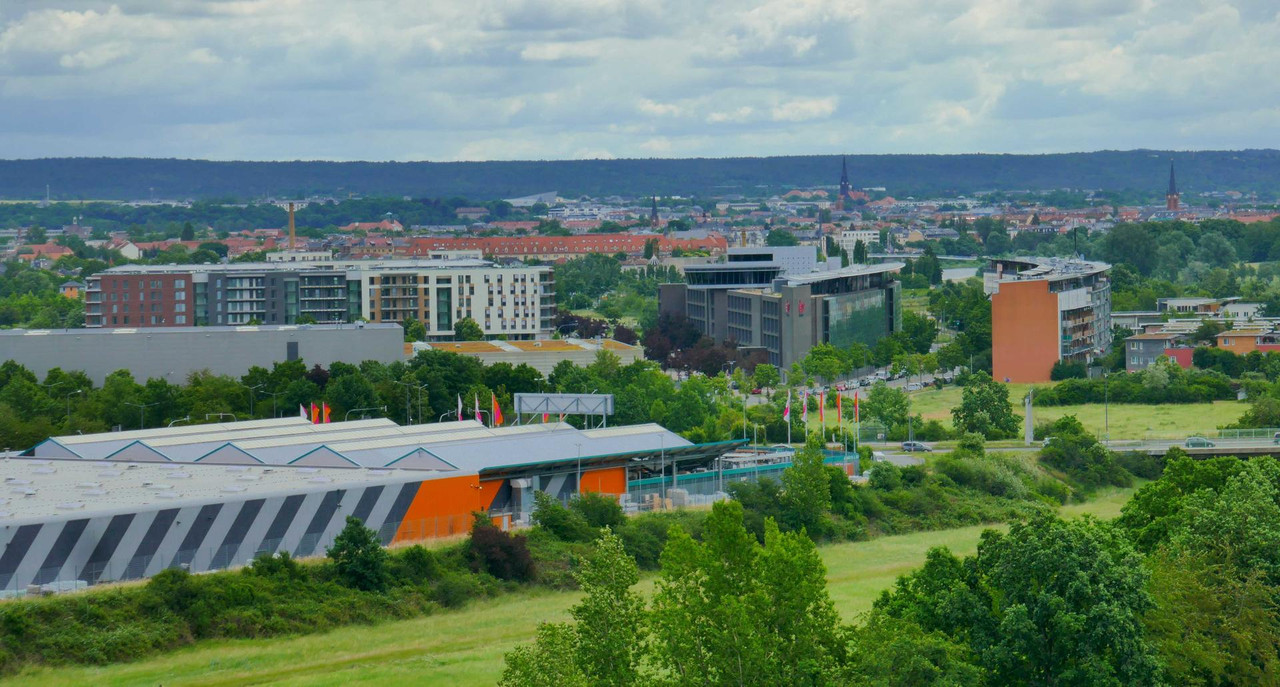 Bild: https://i.postimg.cc/bJJHJbqp/P1360701.jpg