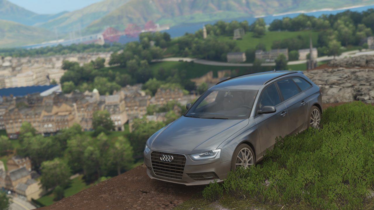 FH4-Audi-RS4-Avant-B8-2.png