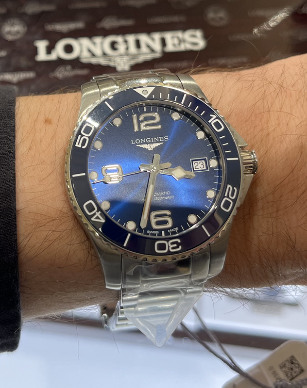 concordia - A la recherche d'une 2e montre auto : besoin de conseils - Page 5 Longines-Hydroconquest